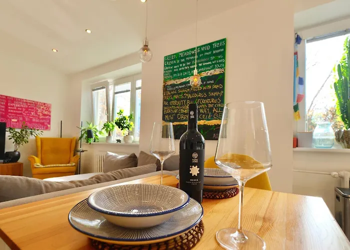 Shelter & Friends At Trnavske Myto Apartmán *