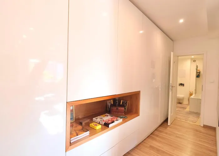 Shelter&friends At Trnavské Mýto * Bratislava