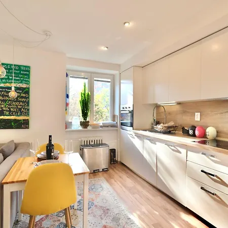 Apartament Shelter & Friends At Trnavske Myto Bratislava
