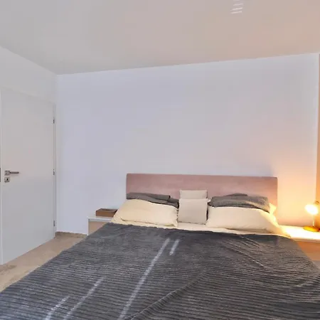 Apartament Shelter & Friends At Trnavske Myto Bratislava